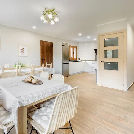 Estrella Del Pirineo Castiello Jaca Nyaraló *